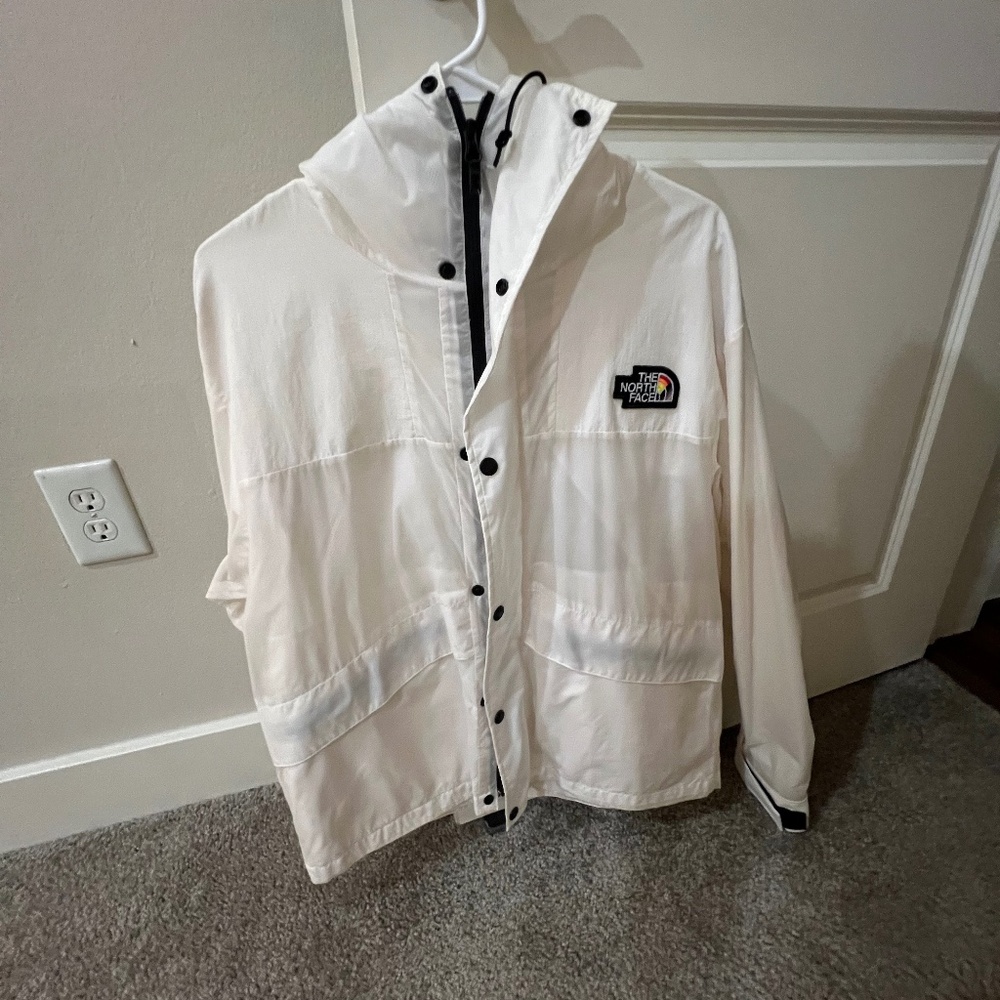 The North Face long sleeve lightweight jacket